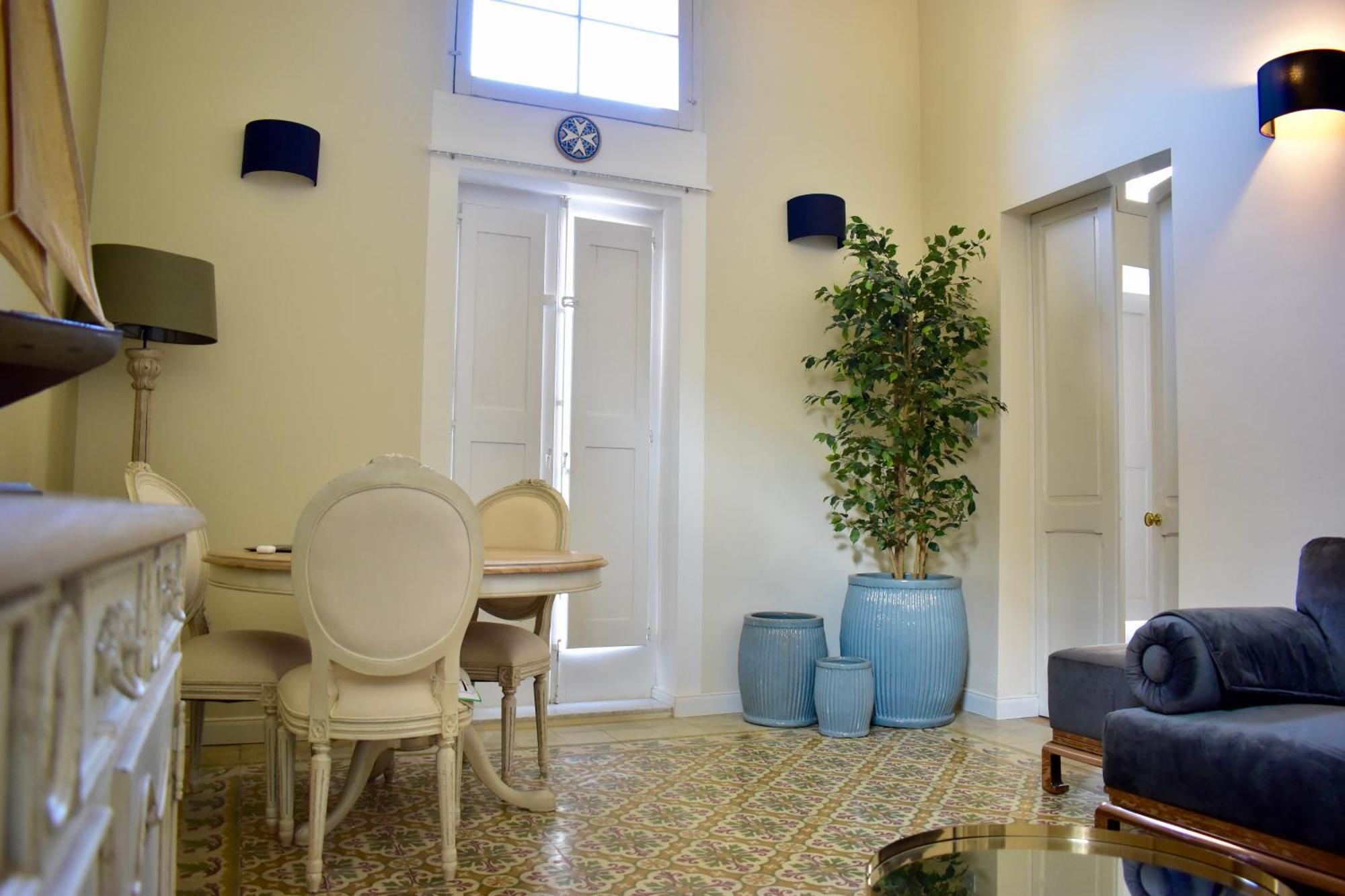 Grand Arcanum Apartment 2 - Comfortable And Elegant Isla Extérieur photo