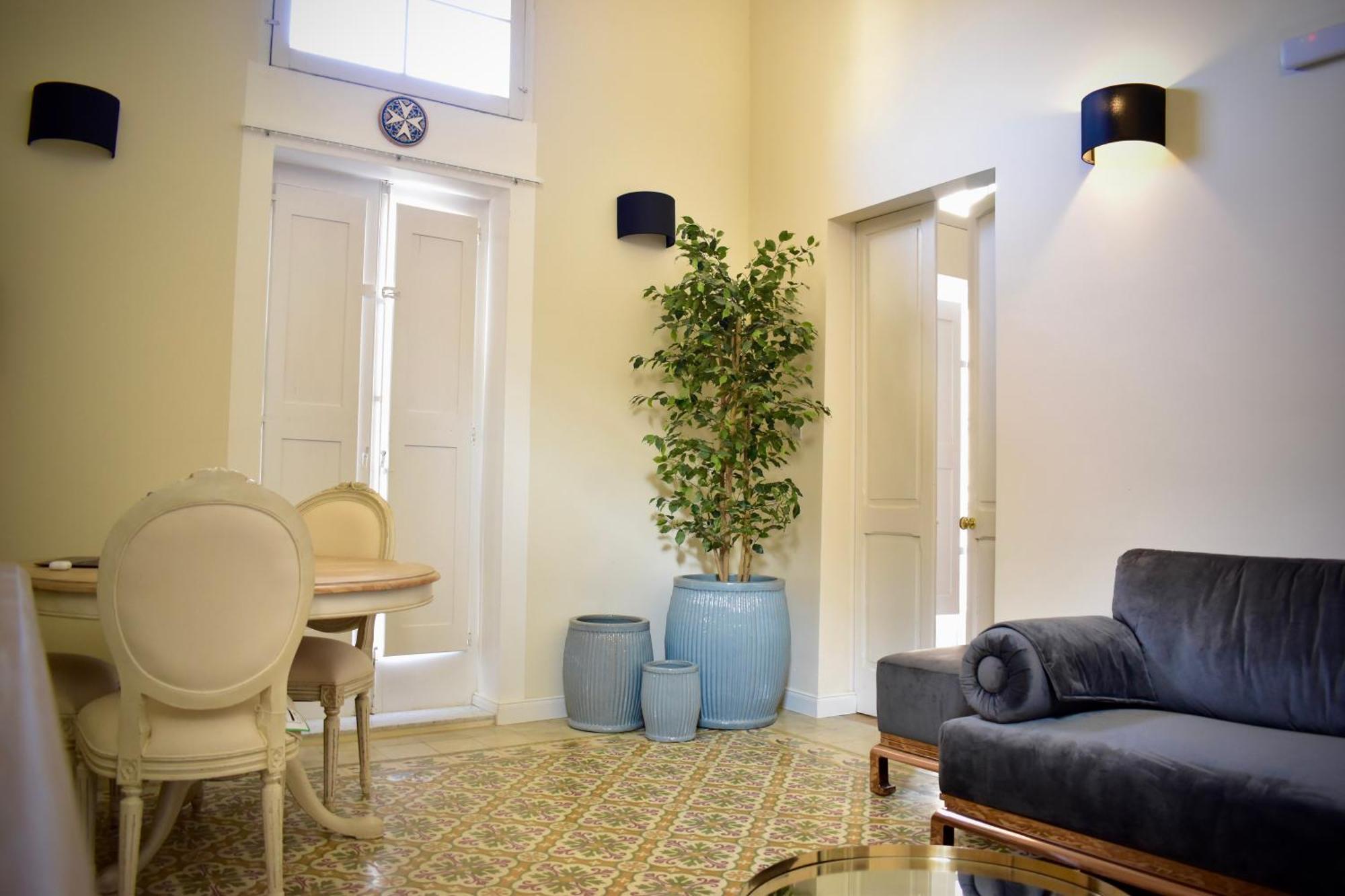 Grand Arcanum Apartment 2 - Comfortable And Elegant Isla Extérieur photo